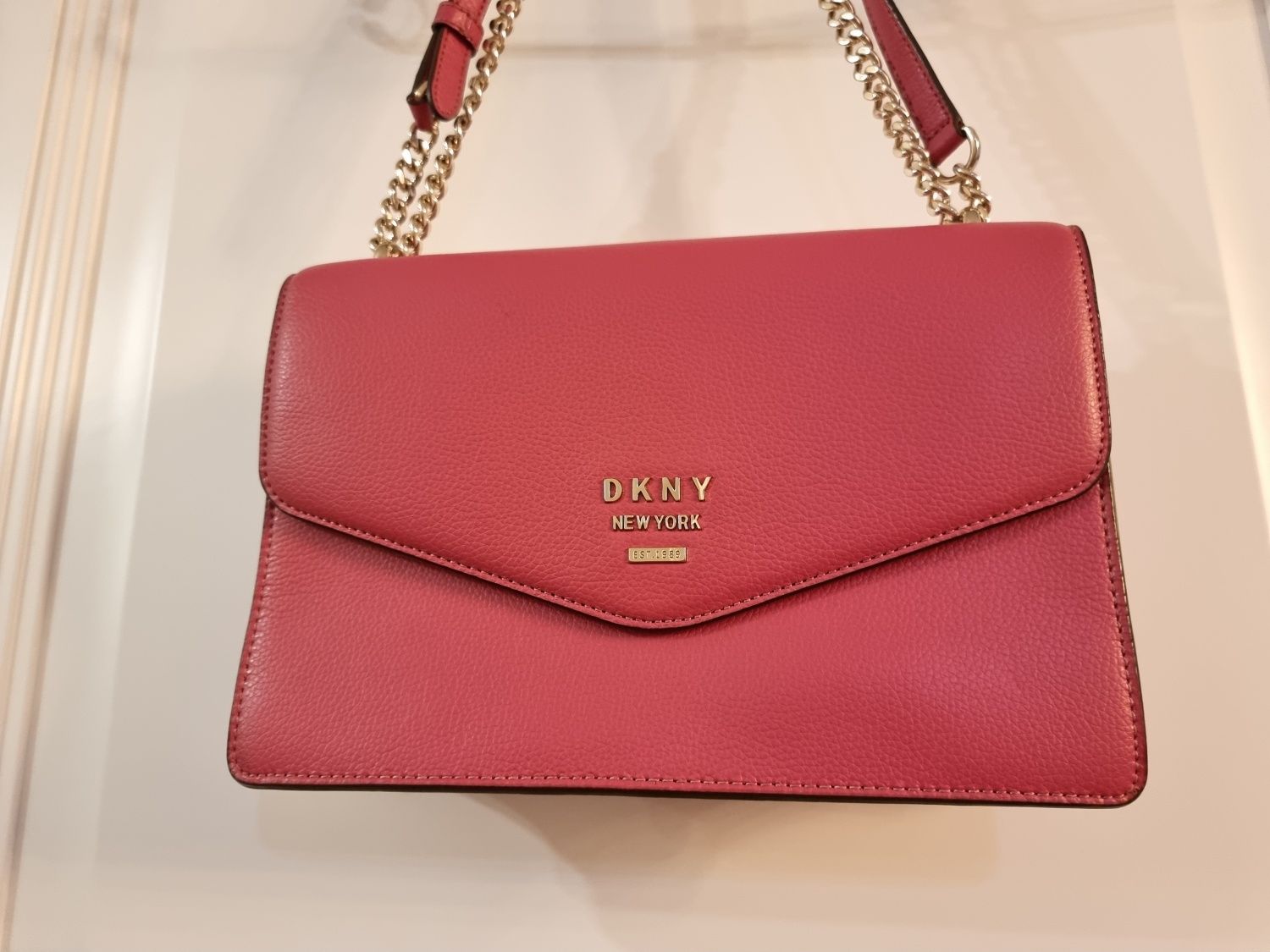 Torebka marki DKNY