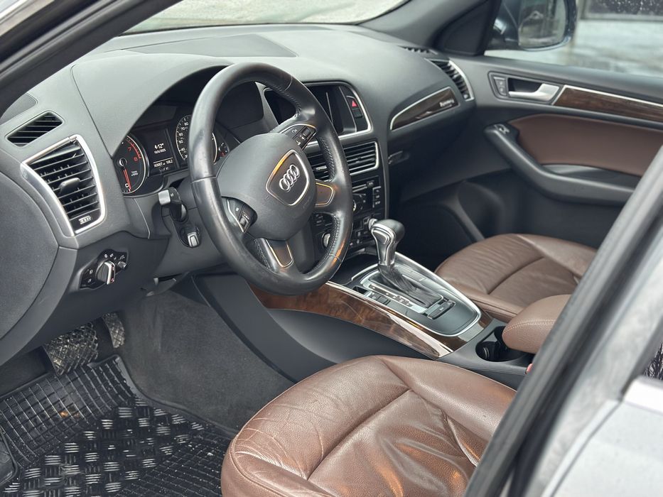 AUDI Q5 2015 рік