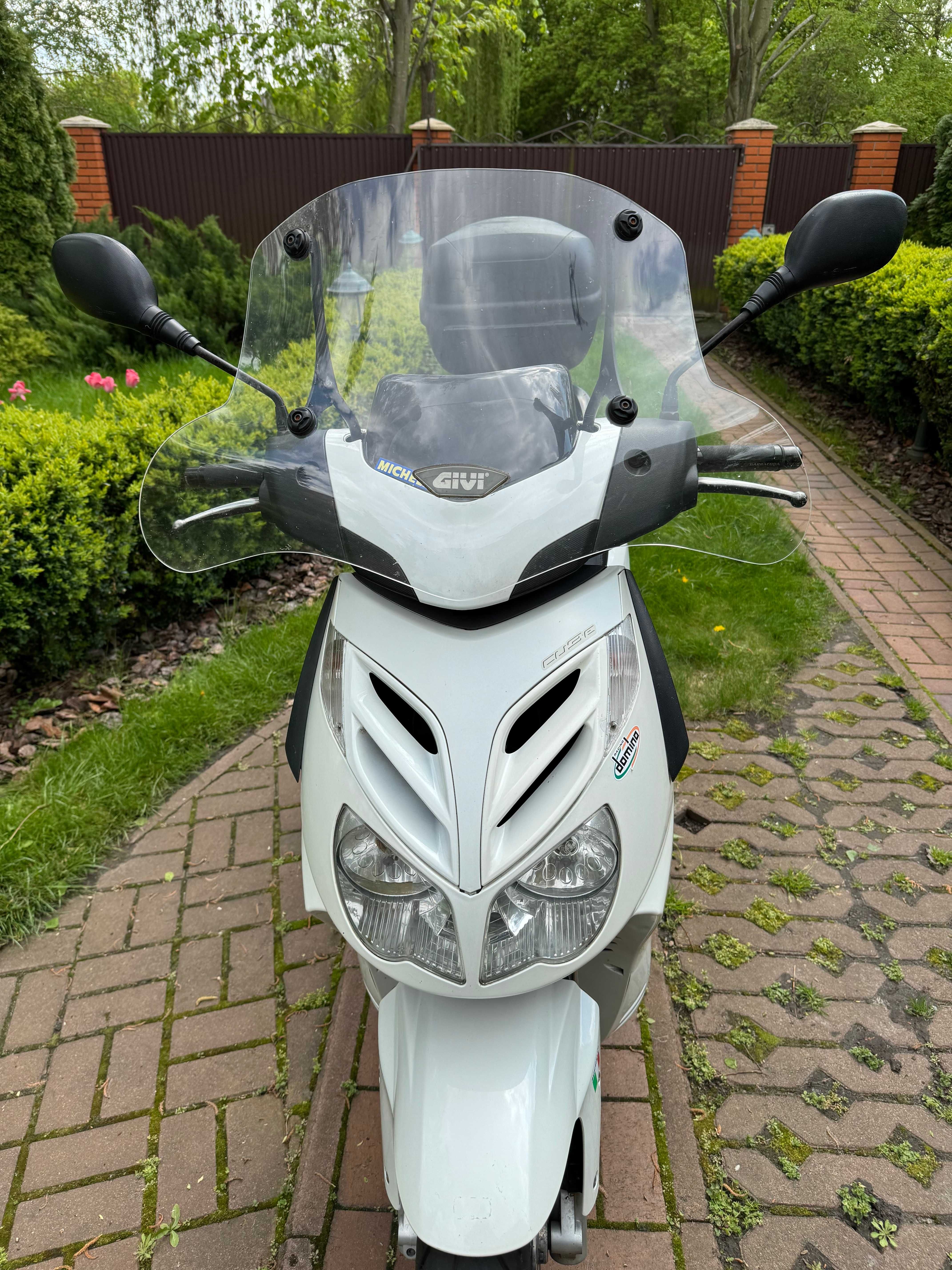 Продам скутер Aprilia Sport Siti 250 Торг