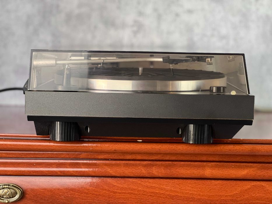 Gramofon Akai AP-100C – automat z powrotem ramienia, wkładka Ortofon