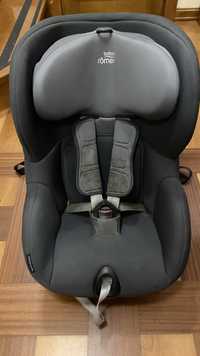 Автокрісло Britax Romer Trifix i-SIZE Група 1 (від 9 до 22 кг)