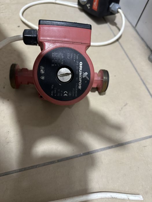 Pompa cyrkulacyjna obiegowa GRUNDFOS UPS 25/60/180