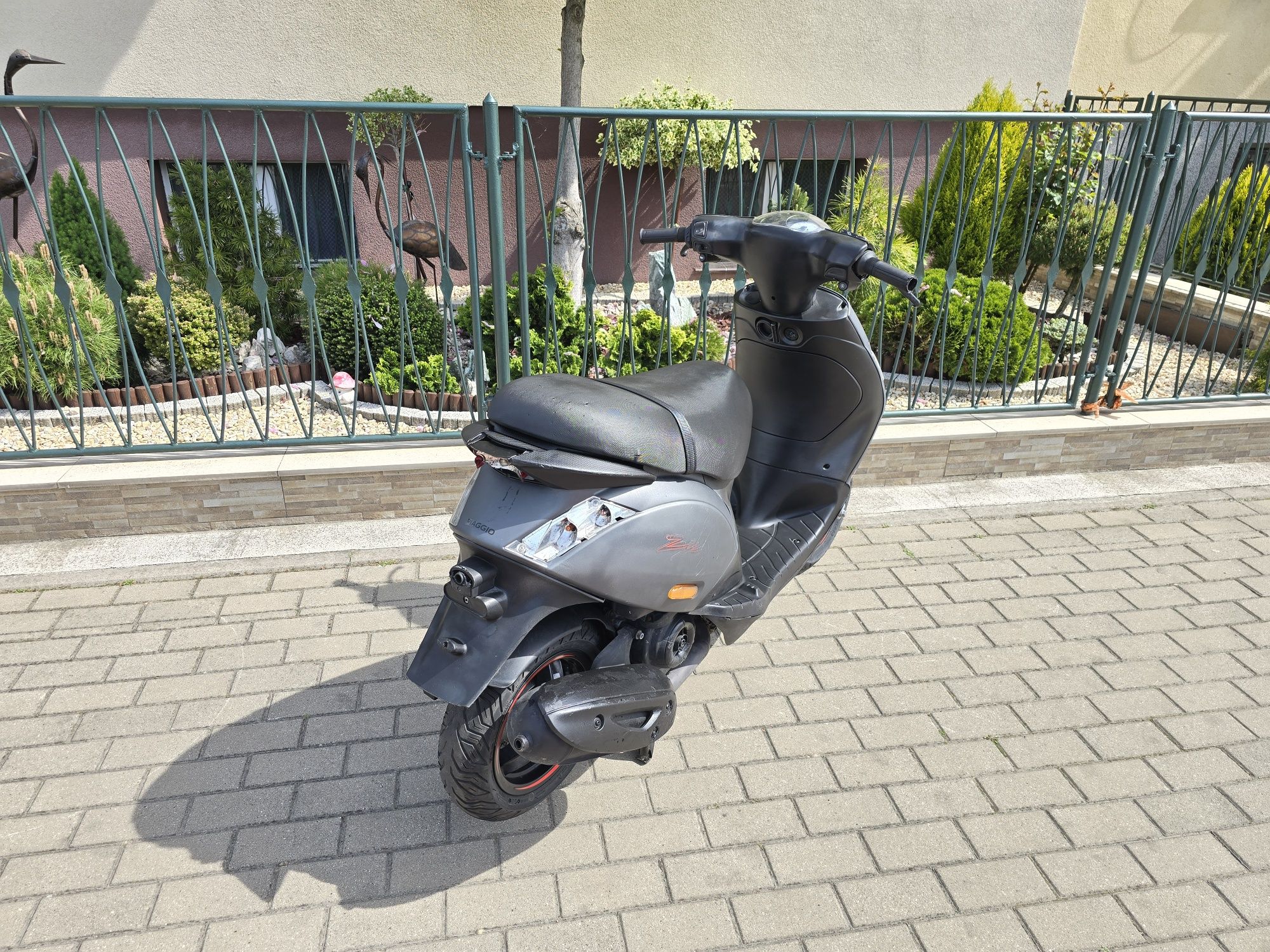 Piaggio Zip 50 // rok 2022 // vespa ludix fly fiddle neos