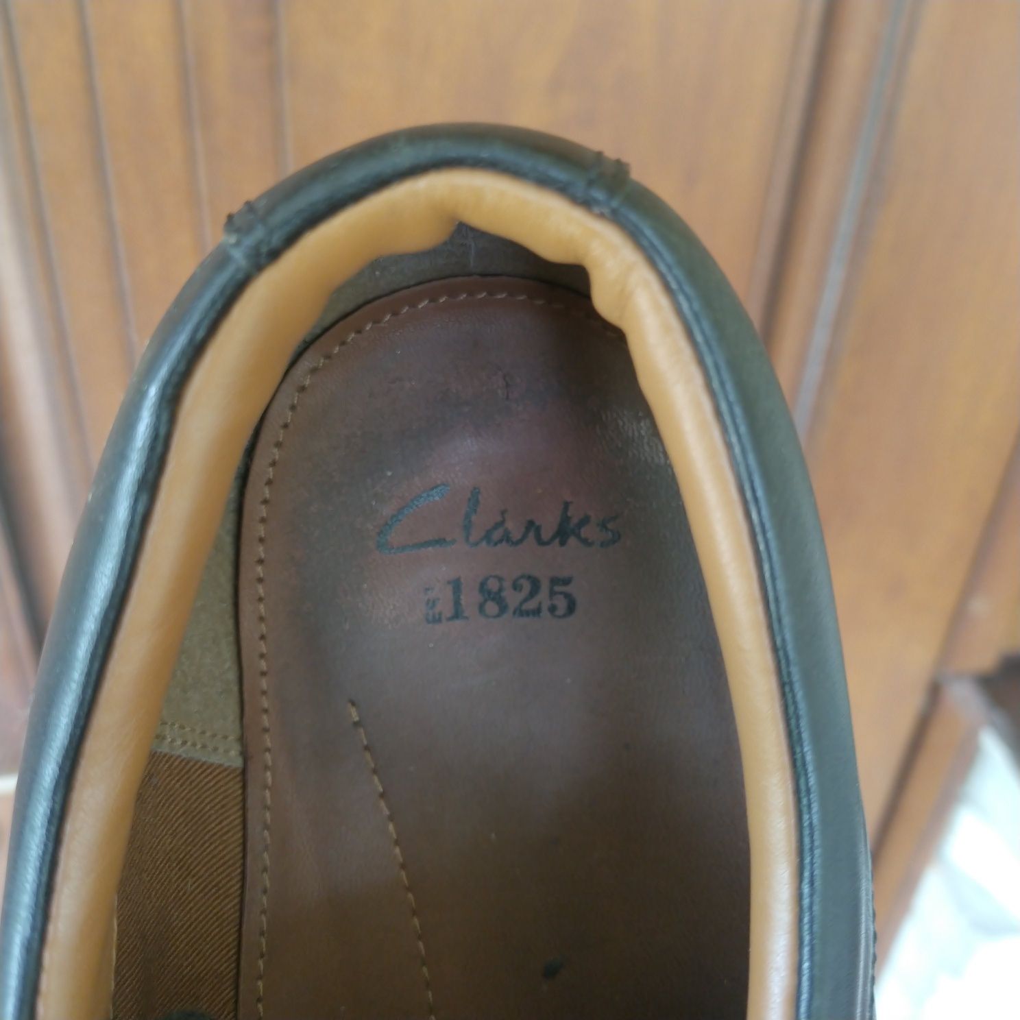 Шкіряні туфлі Clarks. Розмір 46 по сцільці мають 29.5см