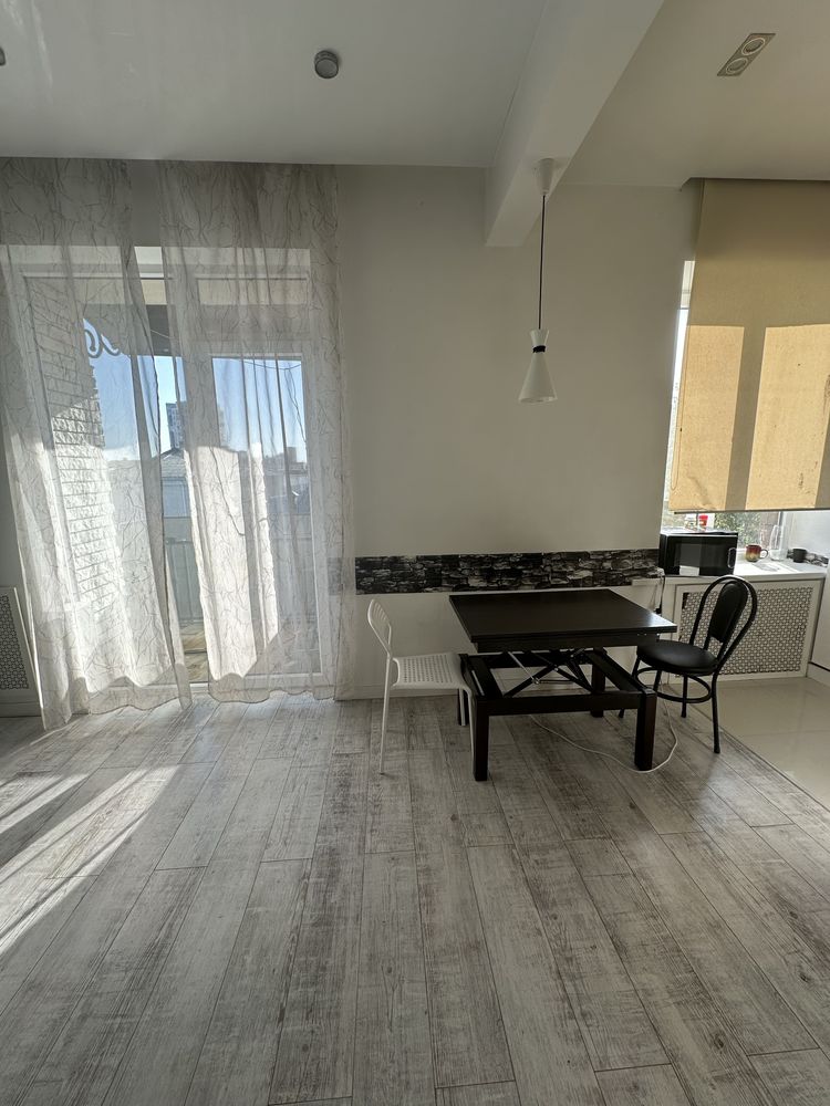Продам 2х квартиру центр метро Научная