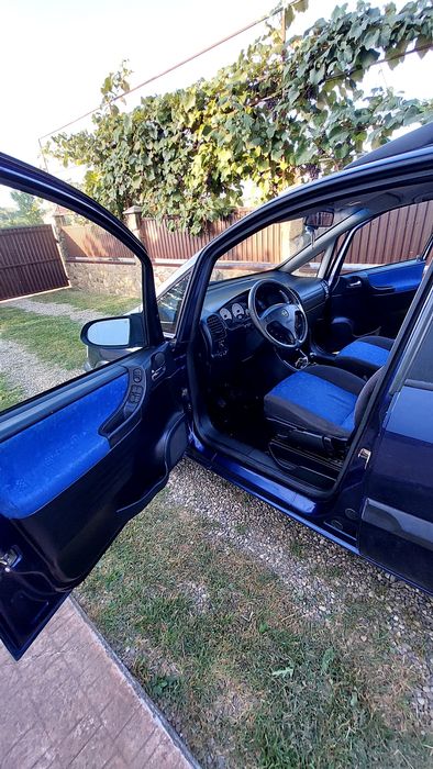 Opel Zafira A Опель Зафіра 1.6 бензин 2000р