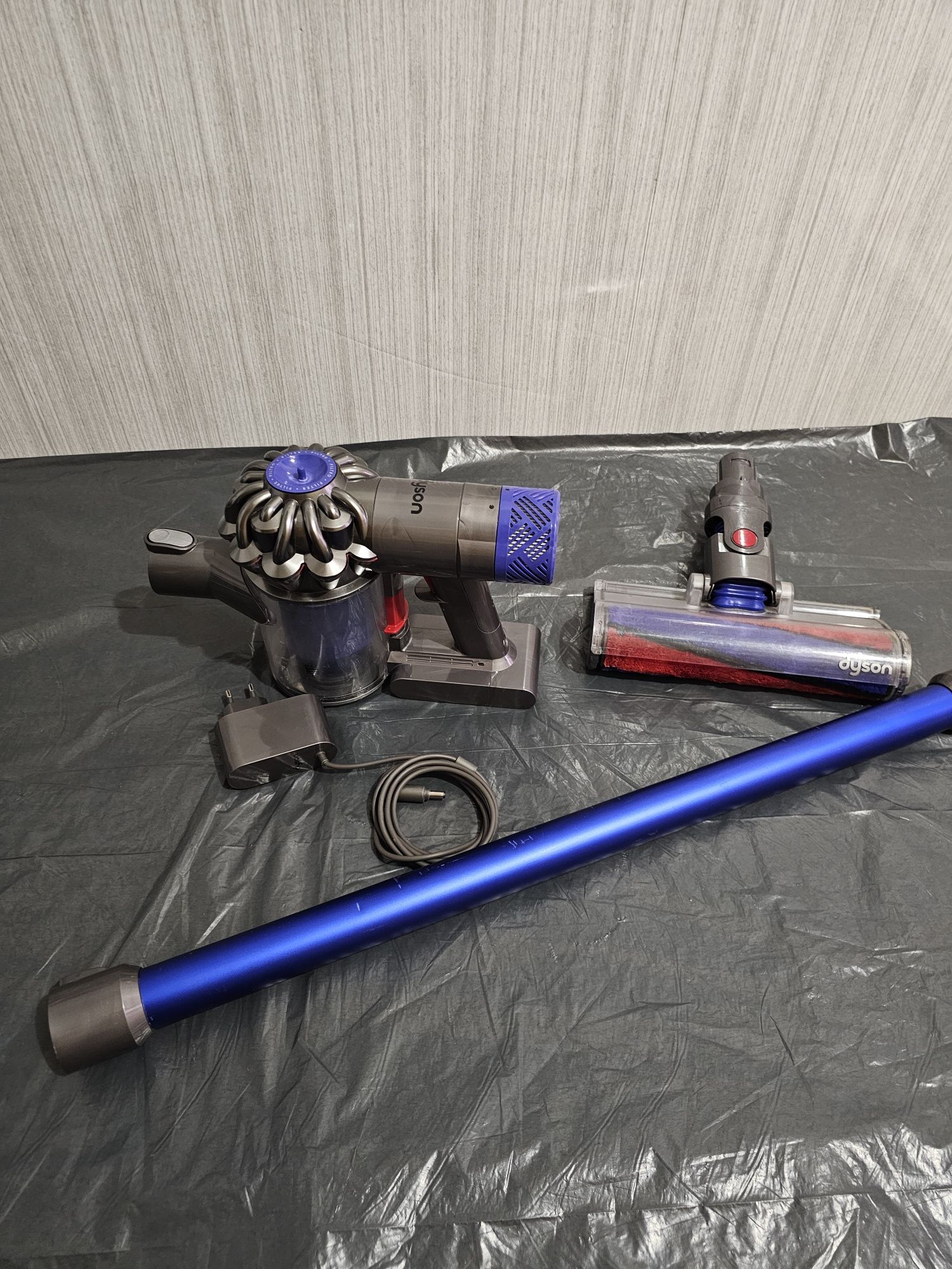 Пилосос Dyson V8