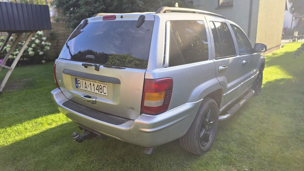 Jeep Grand Cherokee Laredo