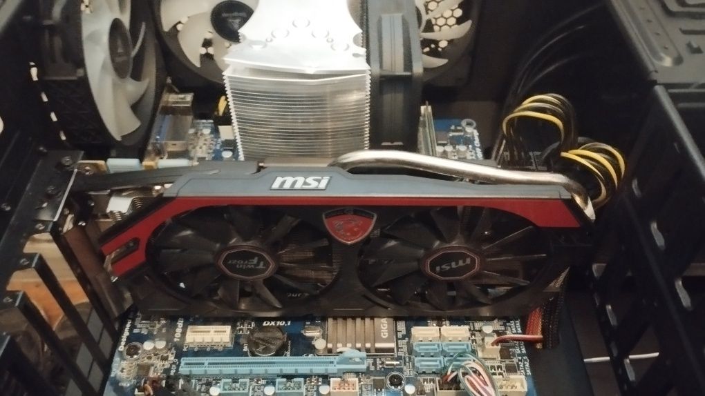 Komputer i7 GTX .