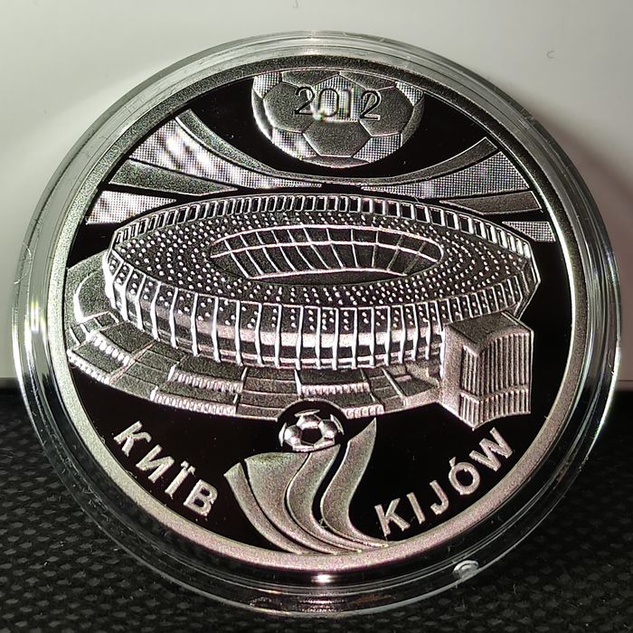 Серебряная монета стадион олимпийский Киев Евро 2012 1 доллар Ниуэ
