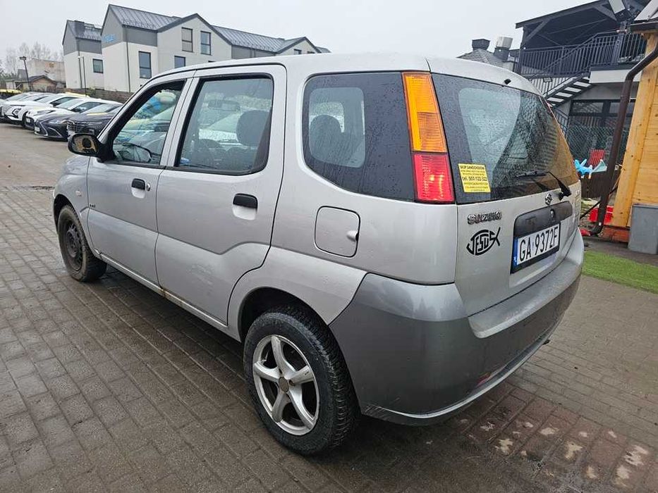 Suzuki Ignis 2007r/1.3 benzyna/opony zimowe/opłaty aktualne/93KM
