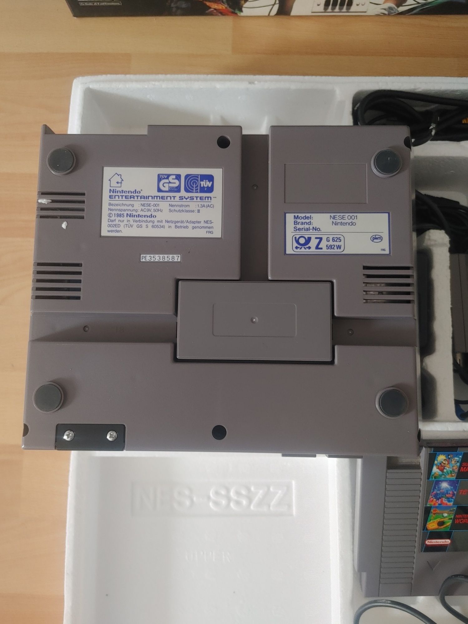Nintendo NES  Zestaw w Opakowaniu Sprawna w db stanie SPRAWDŹ