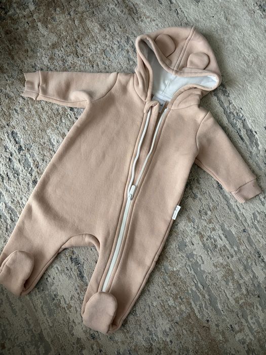 Комбінезон для немовлят.