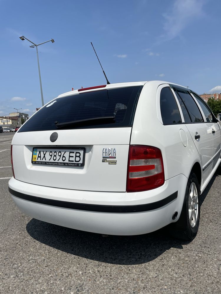 Продам Skoda Fabia 2008, 1.4 , Газ/бензин + резина в подарок