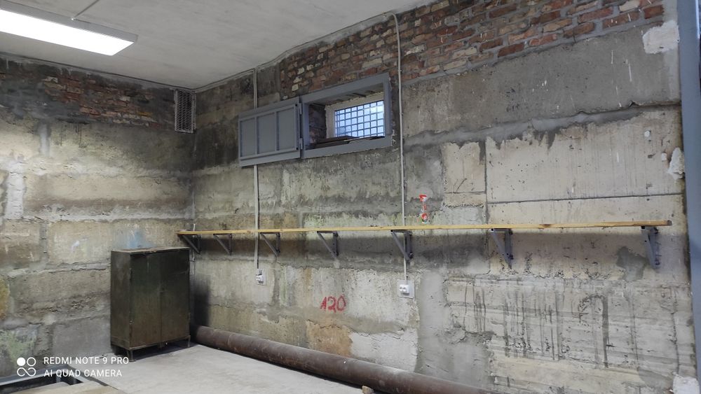 Сдам в аренду бокс 7/5 высота въезда 3.50 Подвал 3метра глубина.