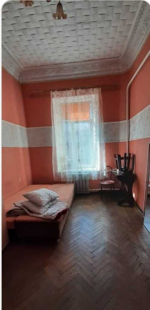 Продам комнату в центре на Соборной площади