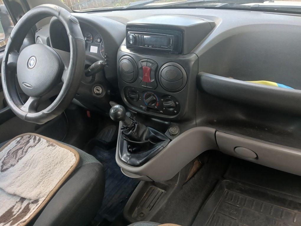 Продаю Fiat Doblo 1.3 Multijet