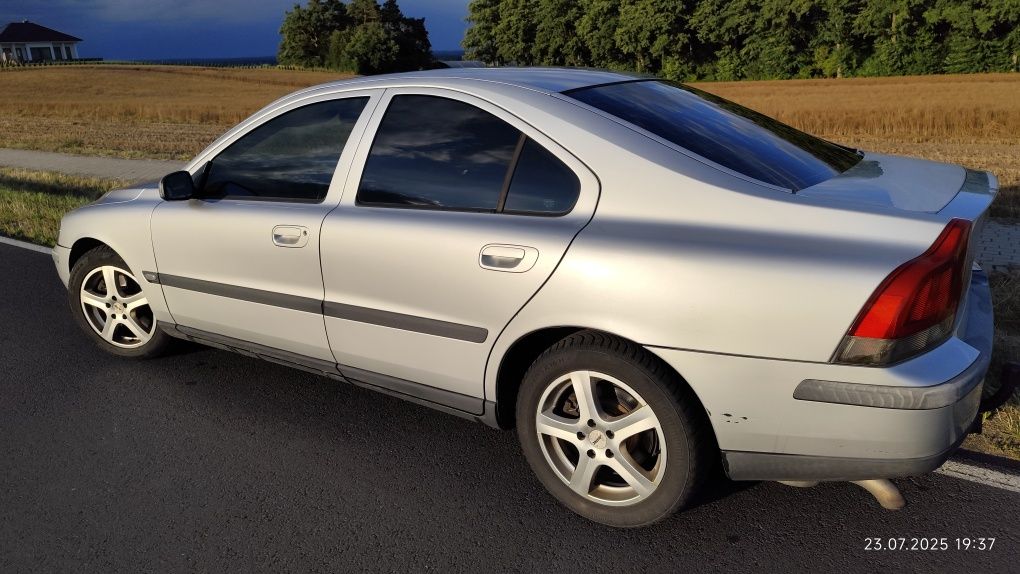 Volvo S60 2.4 D5 163km