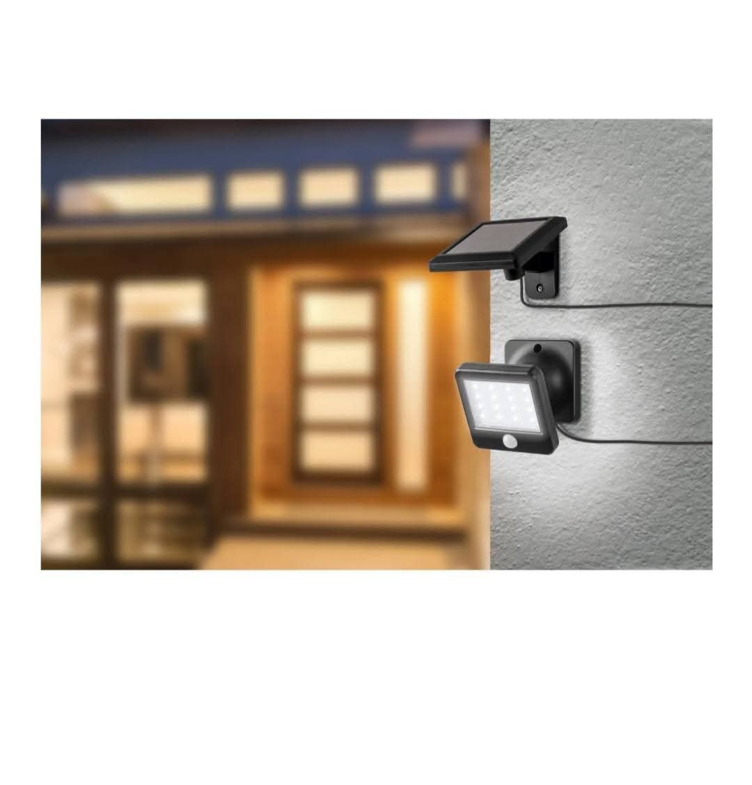 Reflektor solarny LED