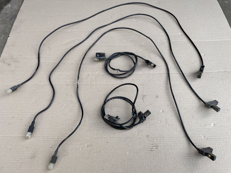 Датчик износа тормозных колодок провод на VITO-VIANO W 639