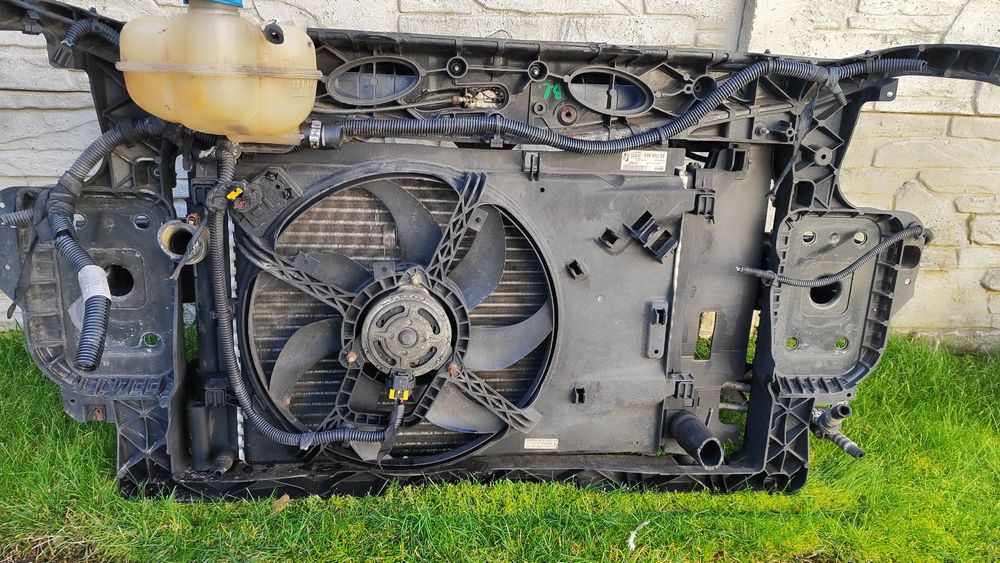 Pas przedni wzmocnienie Fiat Grande Punto 1.2 1.4 Benzyna