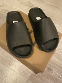 Yezze slide size 43