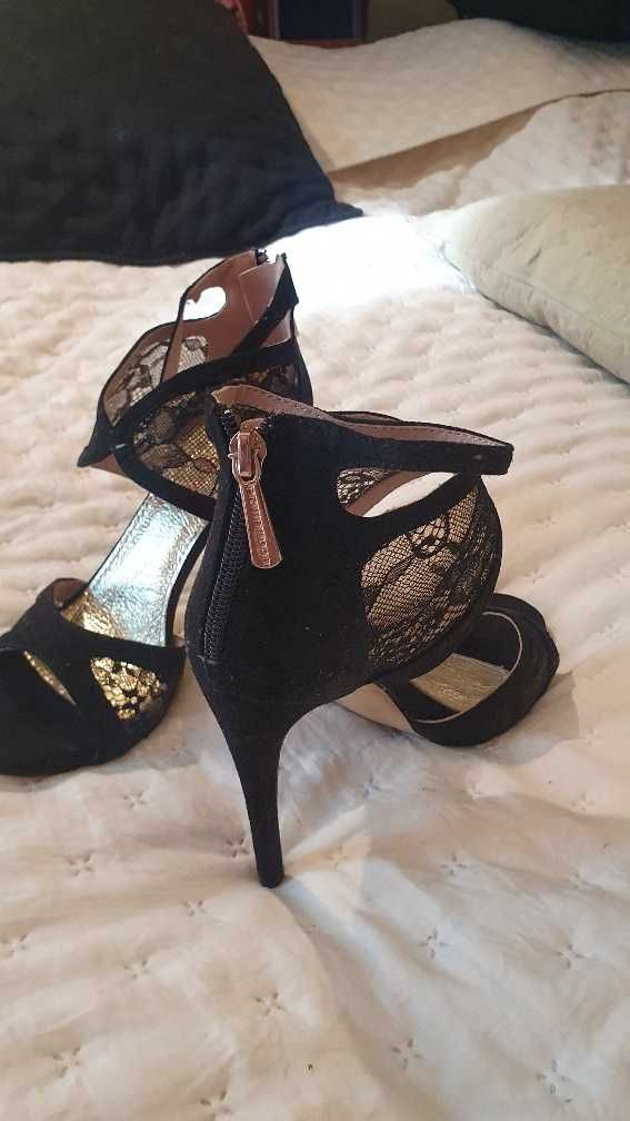 Szpilki koronkowe 11 cm obcas Prima Moda - czarne
