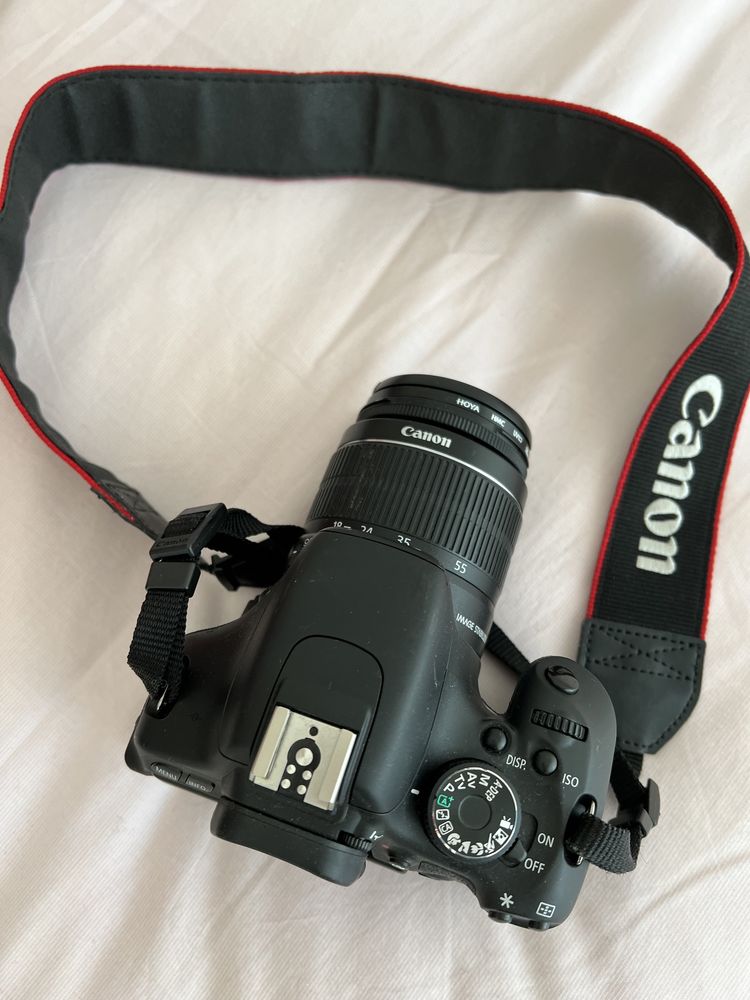 Canon 600D + Lente 18-55mm + Carregador, Mochila e Caixa