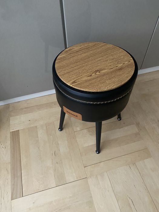 Nowa pufa, stolik, taboret