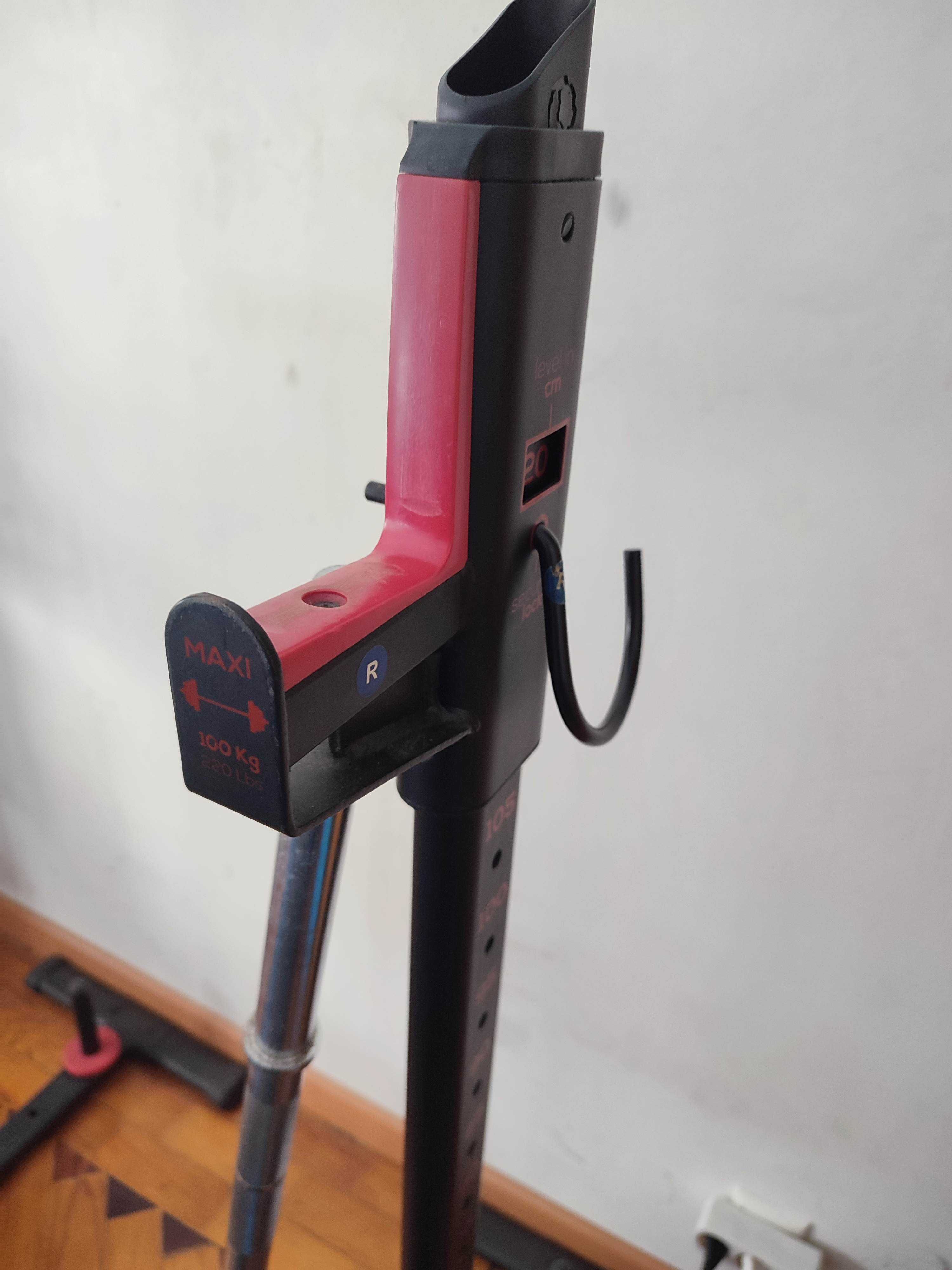 Equipamento de Musculação - Rack + Máquina de abdominais + Acessórios