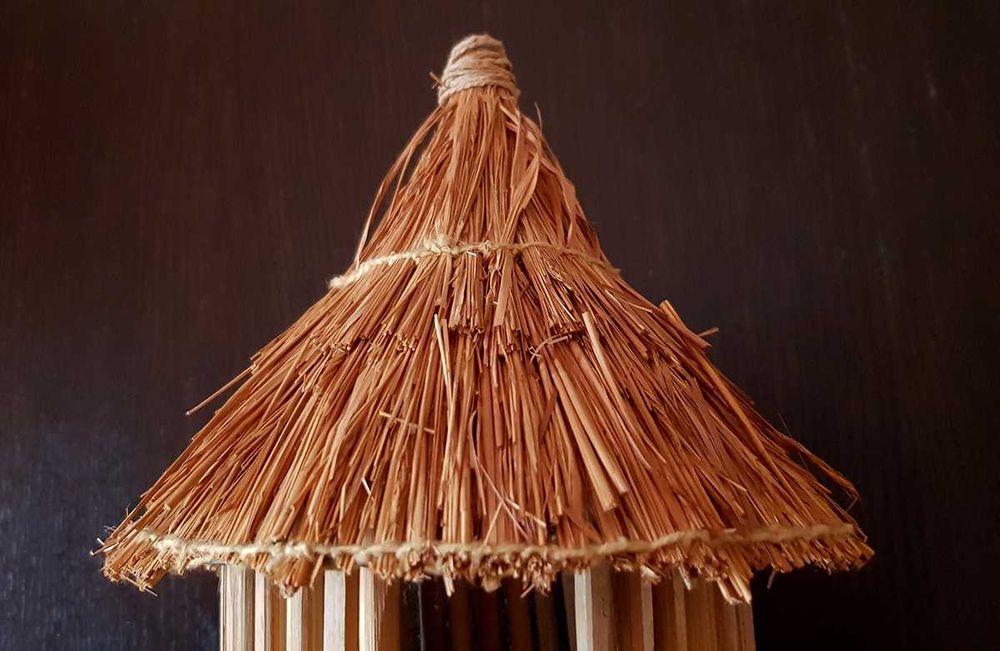 Miniatura de palhota (Moçambique)