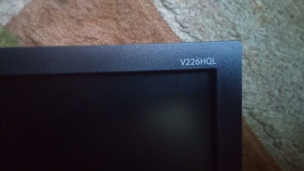Монітор Acer V226HQL/22" 16:9 (1920х1080) TN .(кабелі VGA, живлення)