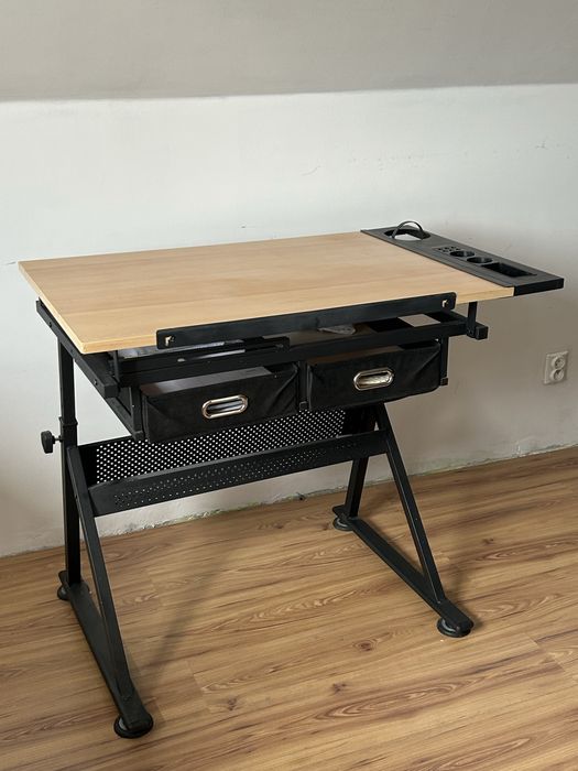 Biurko artystyczne, kreślarskie