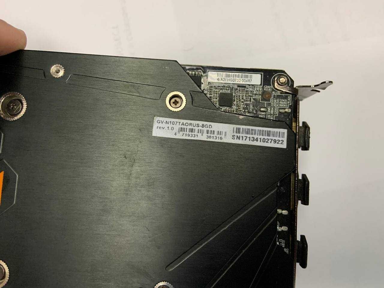 Відеокарта Gigabyte AORUS GTX 1070 Ti 8 ГБ GDDR5