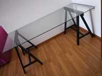Mesa vidro temperado com cavaletes Ikea