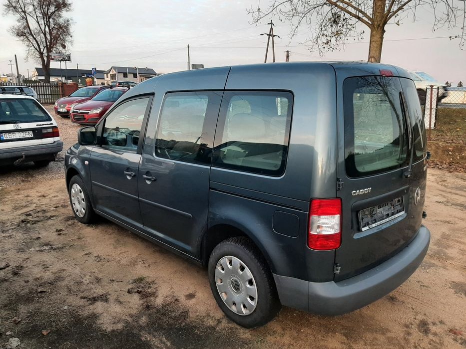 Volkswagen Caddy 1.6 MPI • 2006 rok • 260 000 km • Osobowy