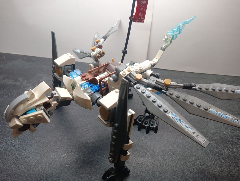 LEGO Ninjago zestaw 70748 "Tytanowy smok"