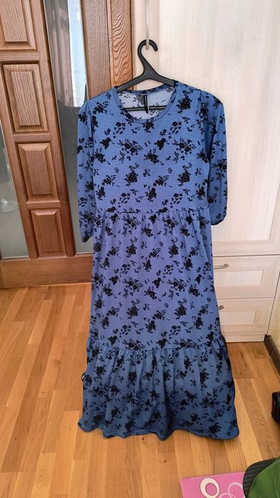 Сукня довга розмір S