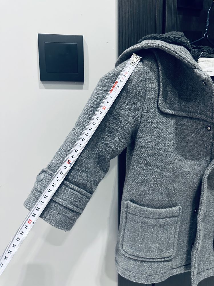 Дитяче демісезонне пальто Zara (98 розмір)
