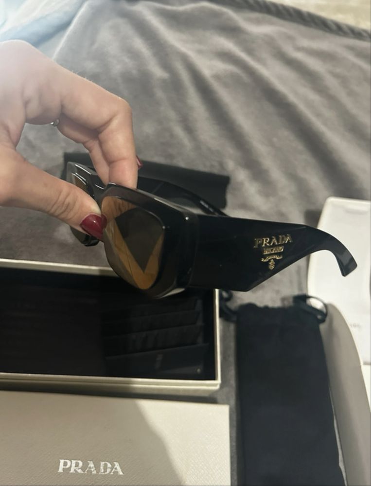 Oculos Prada como novos