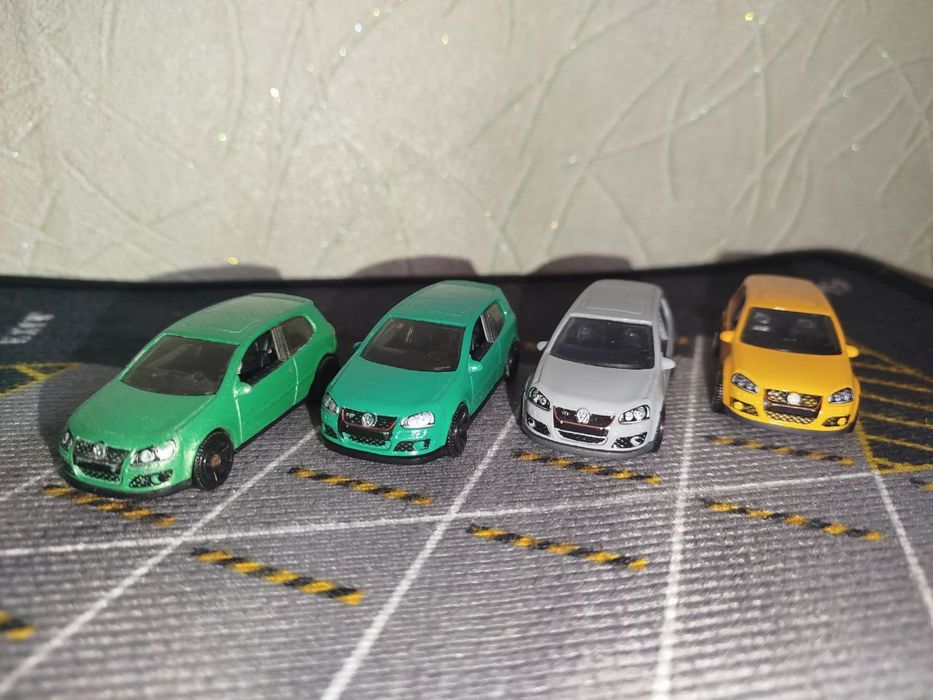Машинки VW Golf GTI Volkswagen Hot Wheeels Neon - Matchbox - Majorette