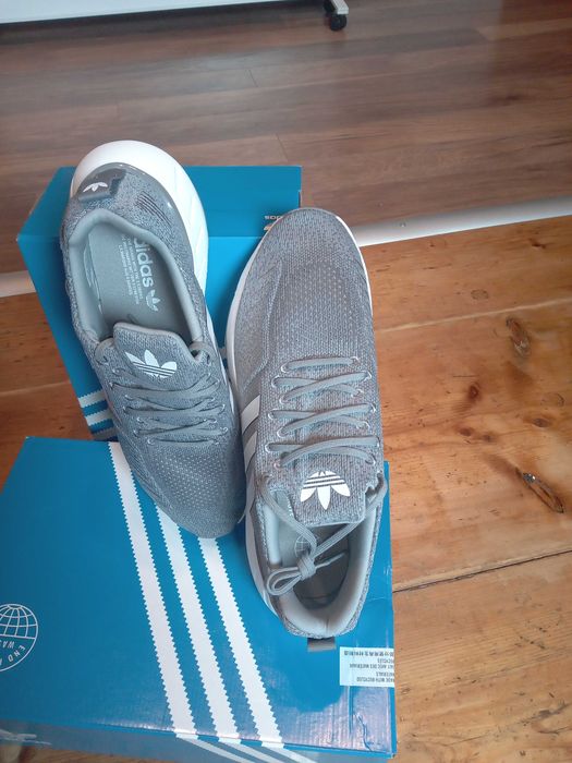 Buty sportowe Adidas 46 nowe