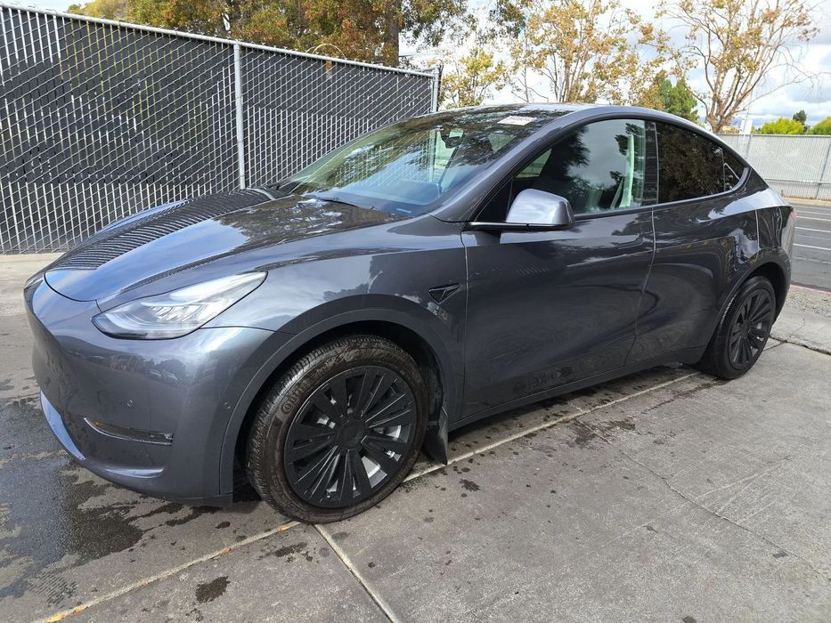 Tesla Y 2022 Tesla Model Y Long Range