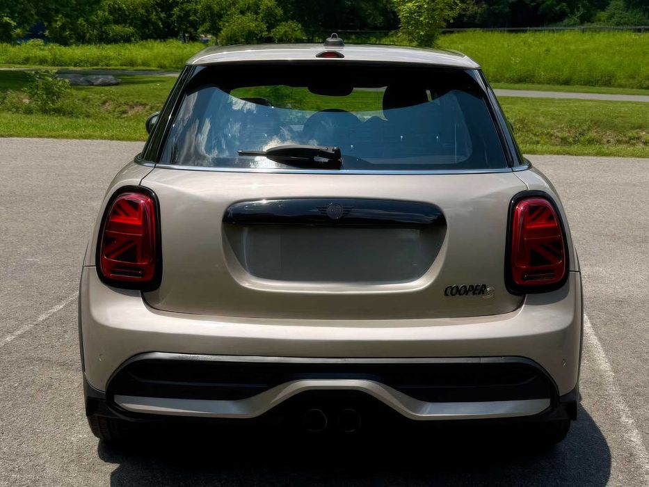 MINI Cooper S 5-Door Hatchback      2022