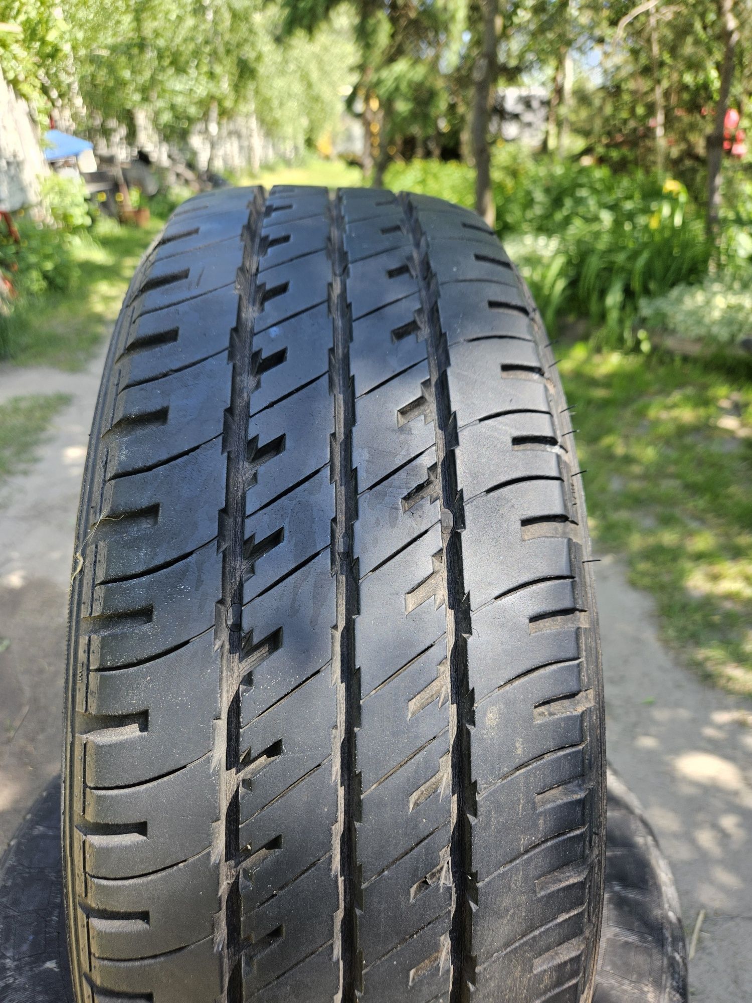 Komplet opon lato Vredestein 205/65R15