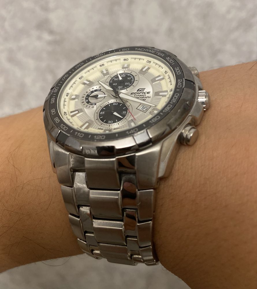Продам оригінальний чоловічий годинник Casio Edifice
