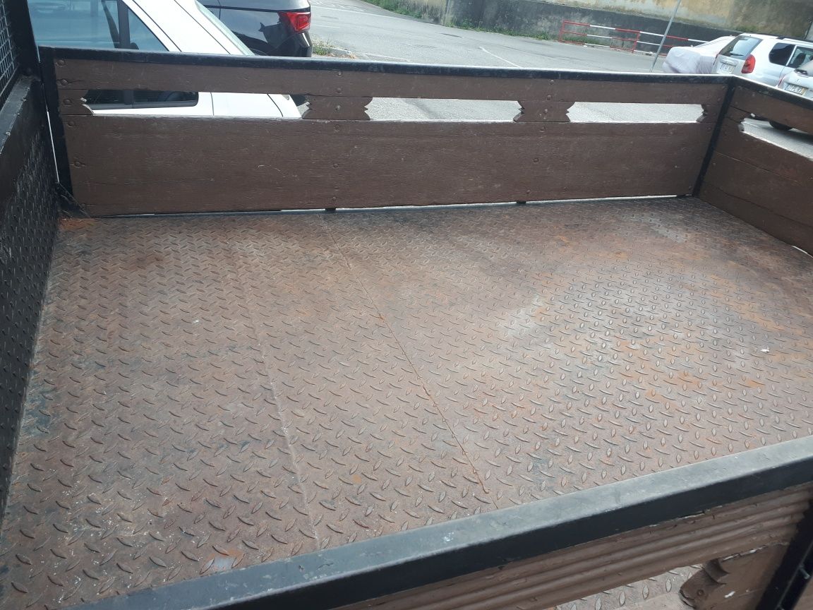 Nissan pick-up D21, 3 lugares c/ direção assistida