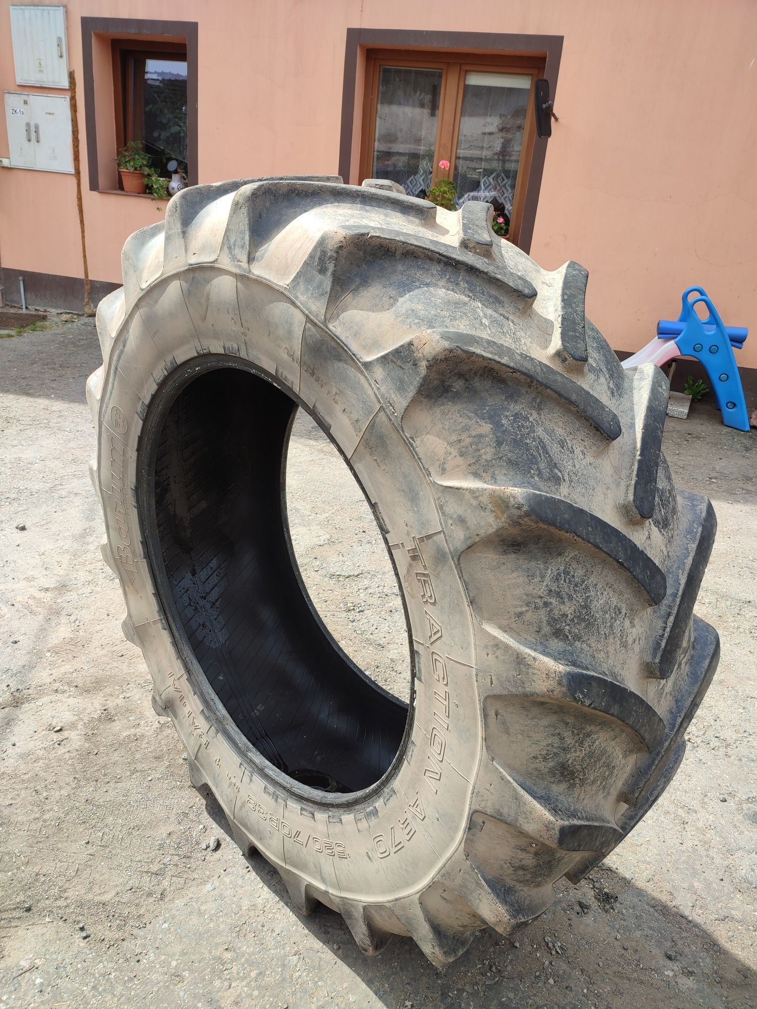 Opona 520/70r38 Barum