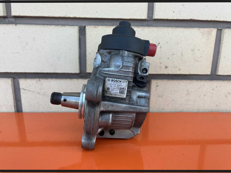 Паливний насос (ТНВД) Skoda Superb. Octavia A5 RS - 2.0TDI