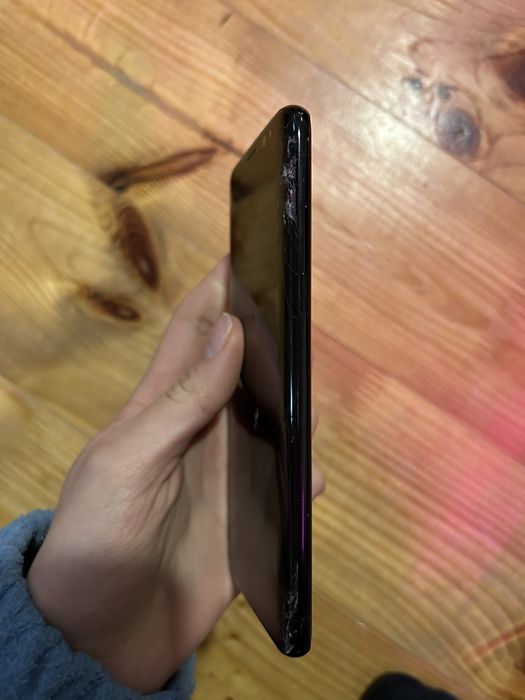 Samsung galaxy s8 з розбитим екраном